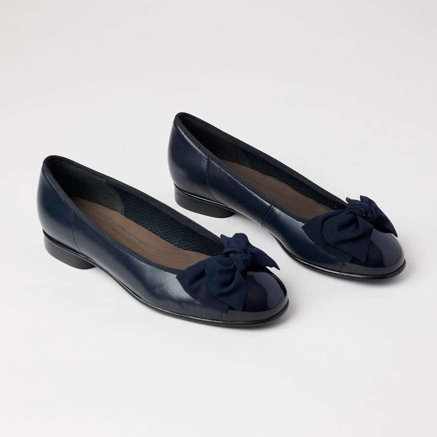 Gabor Navy Leather Ballerinas - Nozomi