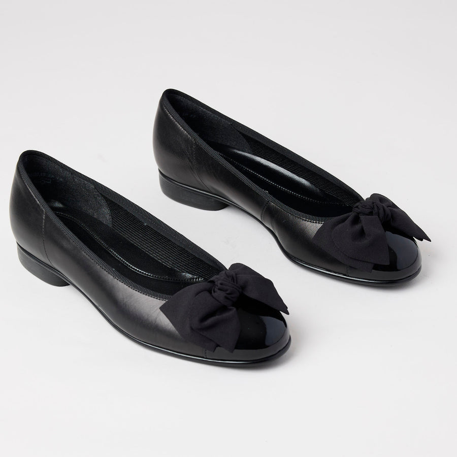 Gabor Black Leather Ballerinas - Nozomi