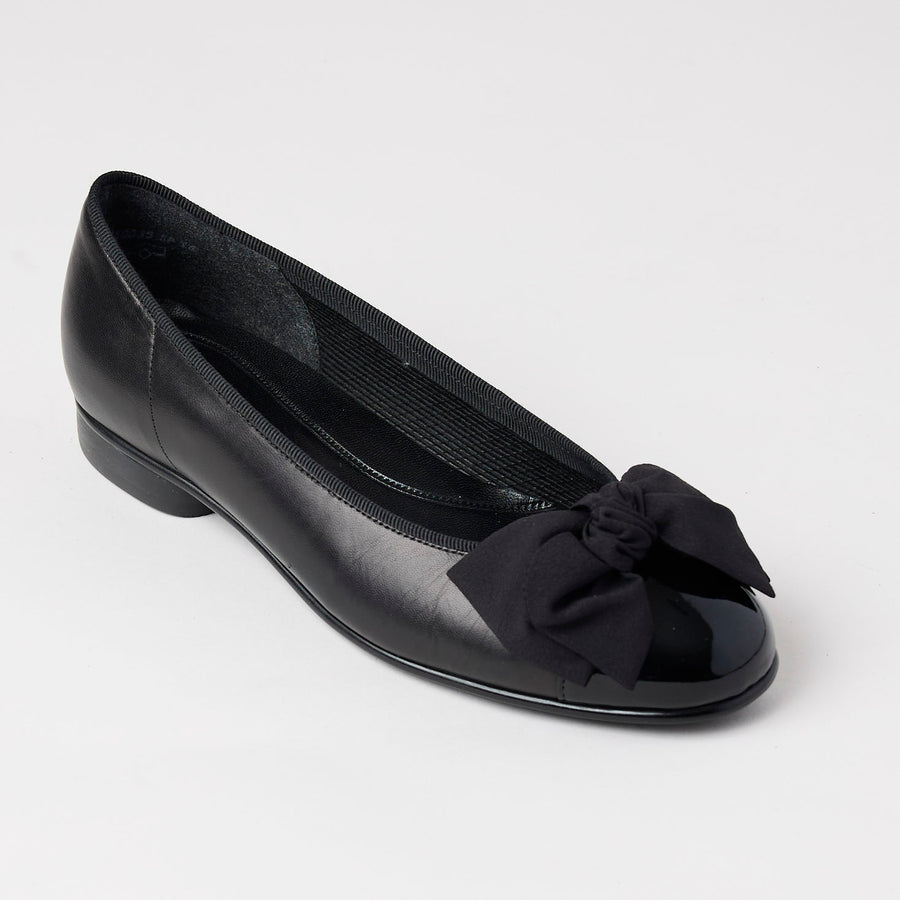 Gabor Black Leather Ballerinas - Nozomi