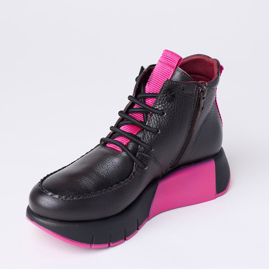 Jose Saenz Black & Fuchsia Leather Ankle Boots - Nozomi