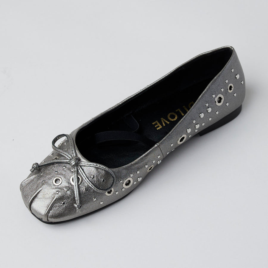 Lodi Ballerina Silver Leather Pumps