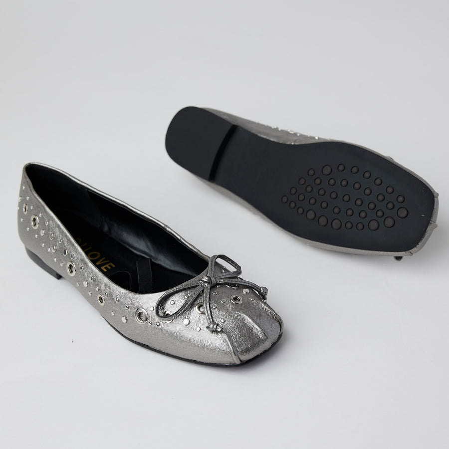 Lodi Ballerina Silver Leather Pumps