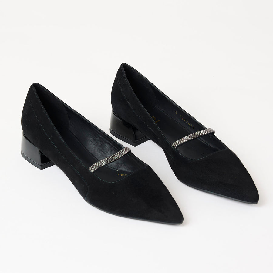 Lodi Flat Black Suede Shoes - Nozomi