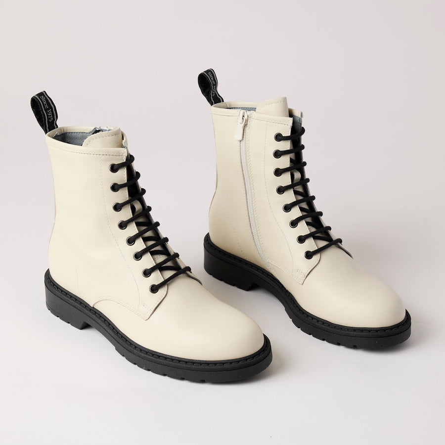 NeroGiardini Cream Leather Laced Ankle Boots - Nozomi