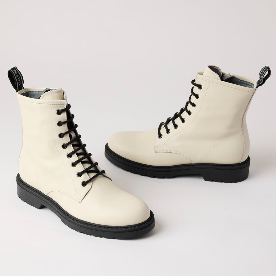 NeroGiardini Cream Leather Laced Ankle Boots - Nozomi