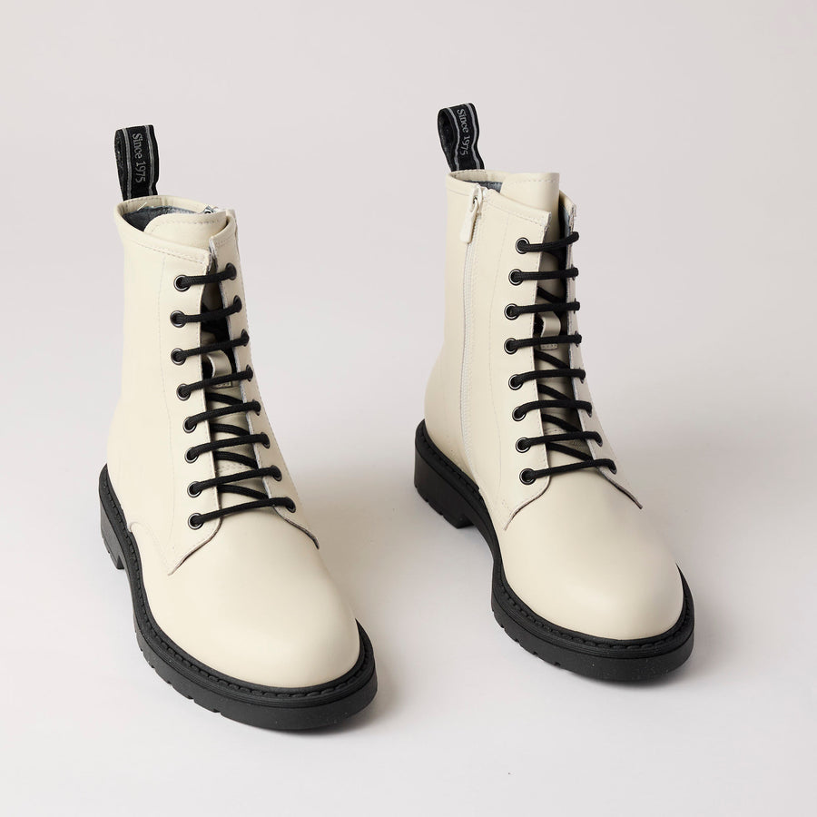 NeroGiardini Cream Leather Laced Ankle Boots - Nozomi