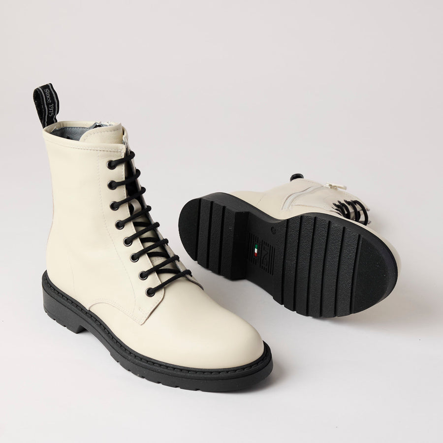 NeroGiardini Cream Leather Laced Ankle Boots - Nozomi