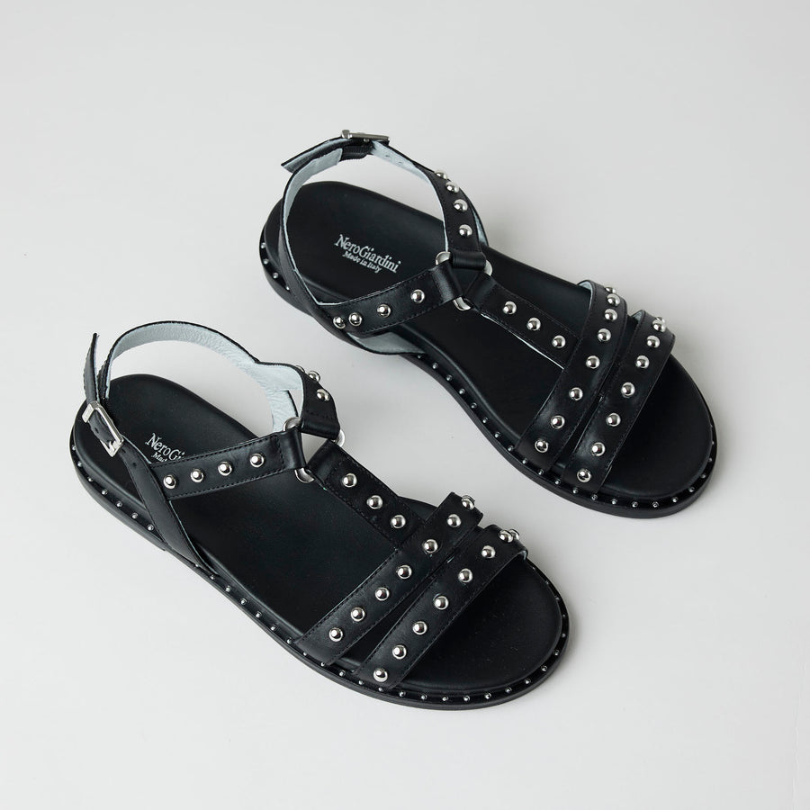 NeroGiardini Black Leather Flat Sandals