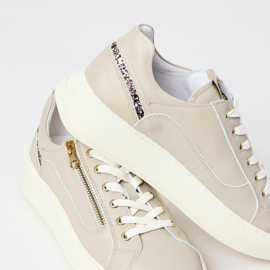 NeroGiardini Cream Leather Trainers - Nozomi