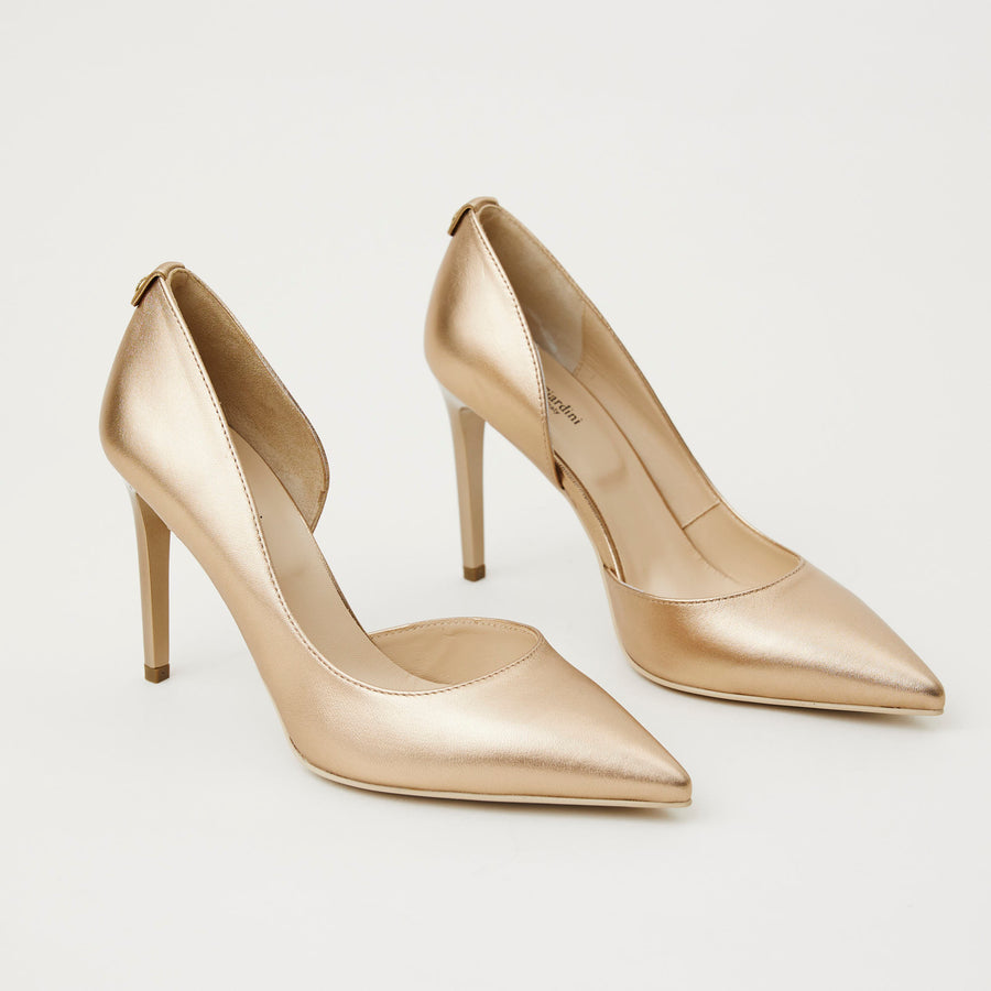 Women's shoes - Golden glitter court shoes with high heels - Netherlands,  New - The wholesale platform | Merkandi B2B