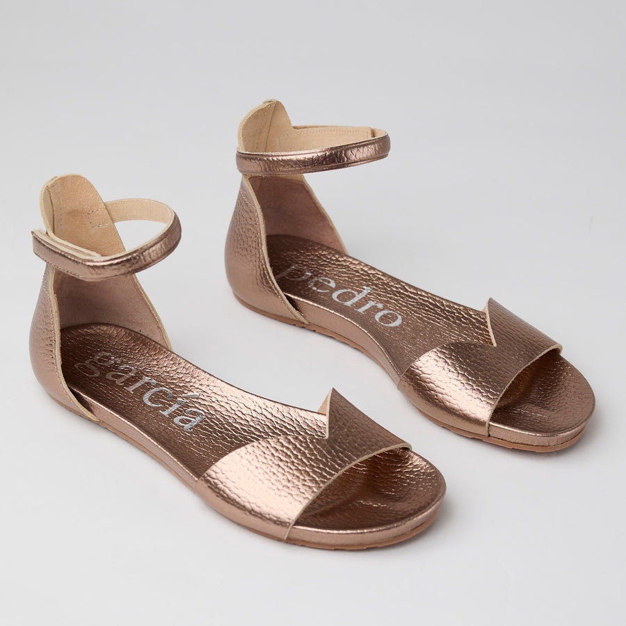 Pedro García Bronze Metallic Leather Sweetheart Flat Sandals