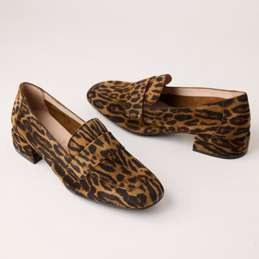 Wonders Leopard Print Suede Leather Loafers