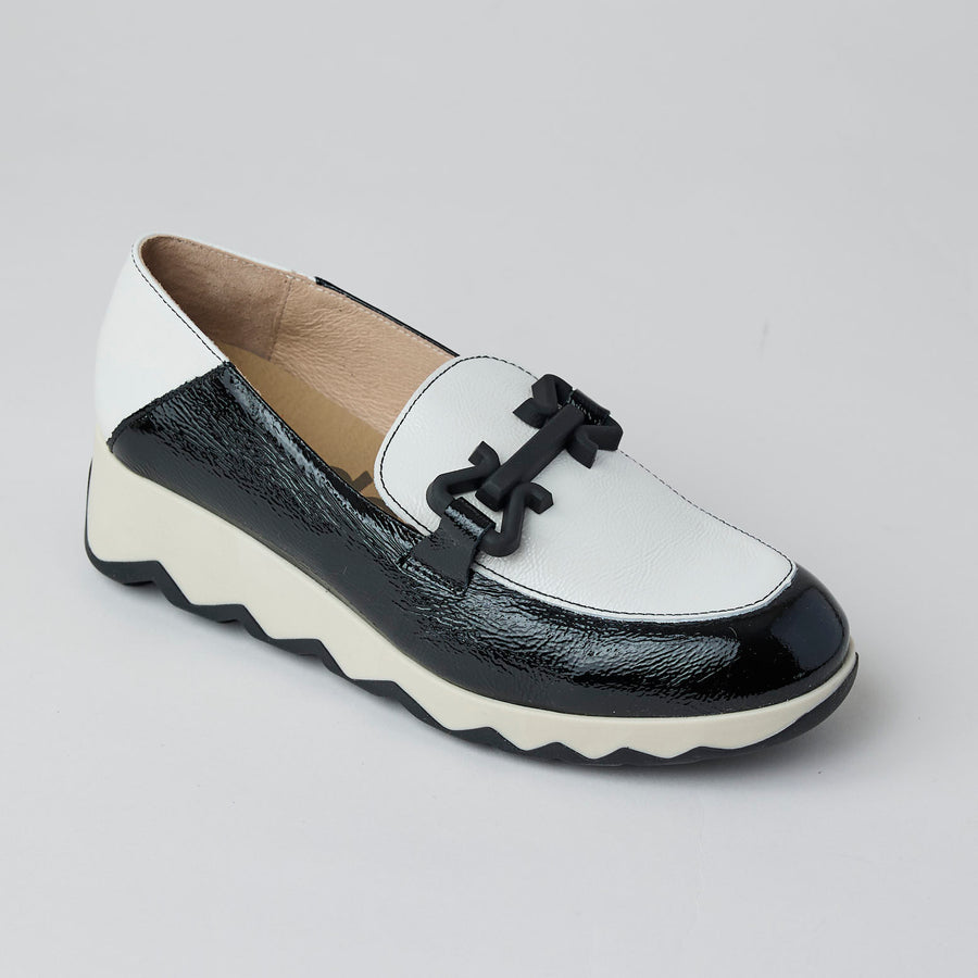 Wonders Black and White Patent Leather Loafers