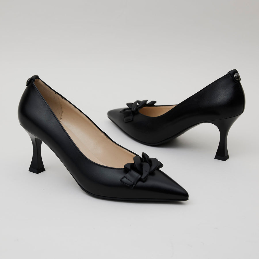 NeroGiardini Black Leather Court Shoes - Nozomi